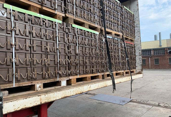 Reciclagem de caixas de madeira para munição com analisadores manuais por XRF